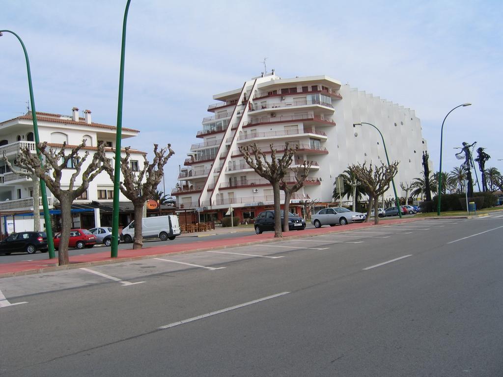 Apartamento Bahia III Емпуриабрава Екстериор снимка